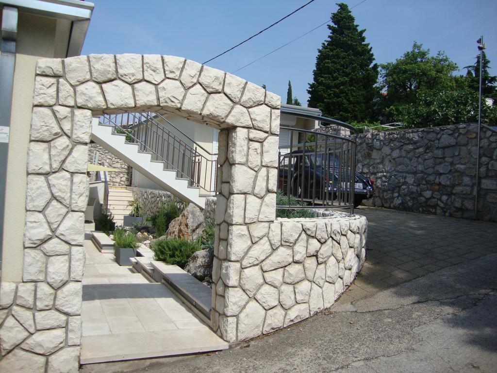 Apartments Ilona Новий Винодольський Екстер'єр фото